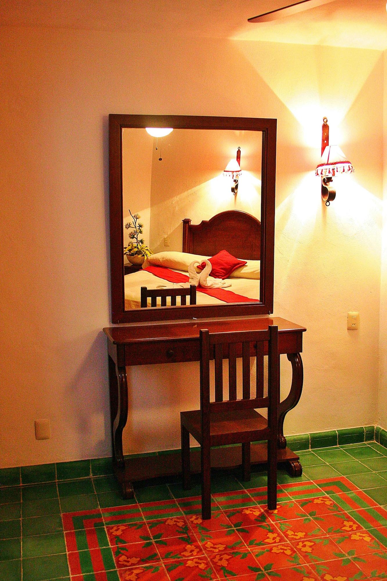 La Aurora Hotel Colonial Valladolid  Kültér fotó