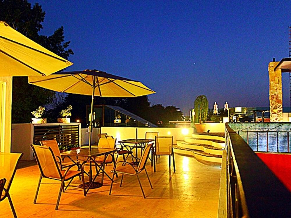La Aurora Hotel Colonial Valladolid  Kültér fotó
