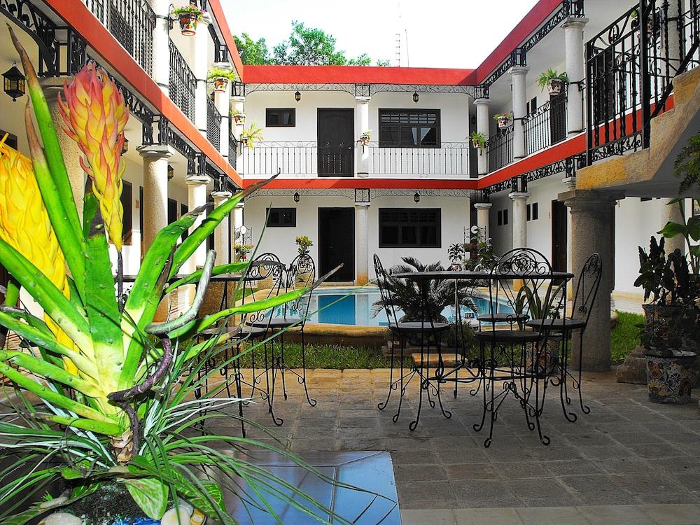 La Aurora Hotel Colonial Valladolid  Kültér fotó