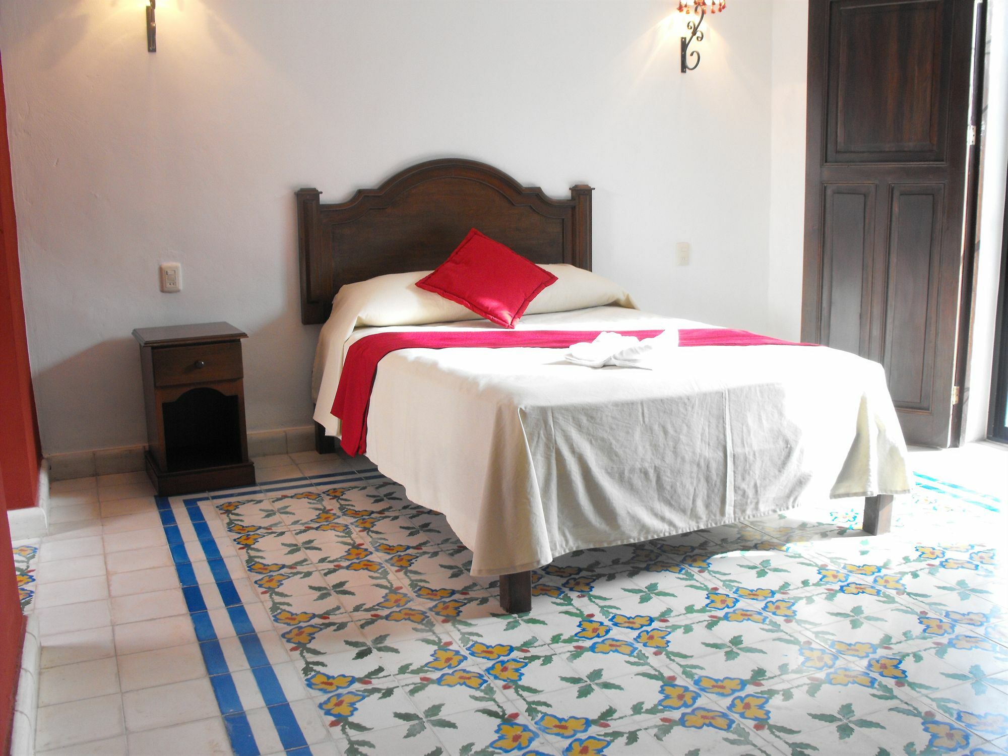 La Aurora Hotel Colonial Valladolid  Kültér fotó